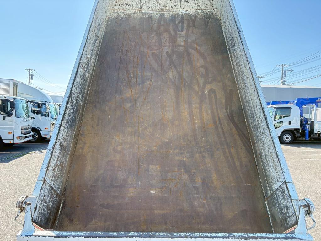 三菱 キャンター 2RG-FBA60(2WD)の写真8