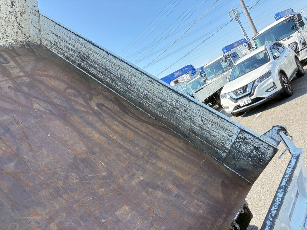 三菱 キャンター 2RG-FBA60(2WD)の写真10