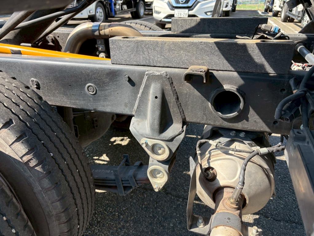 三菱 キャンター 2RG-FBA60(2WD)の写真16