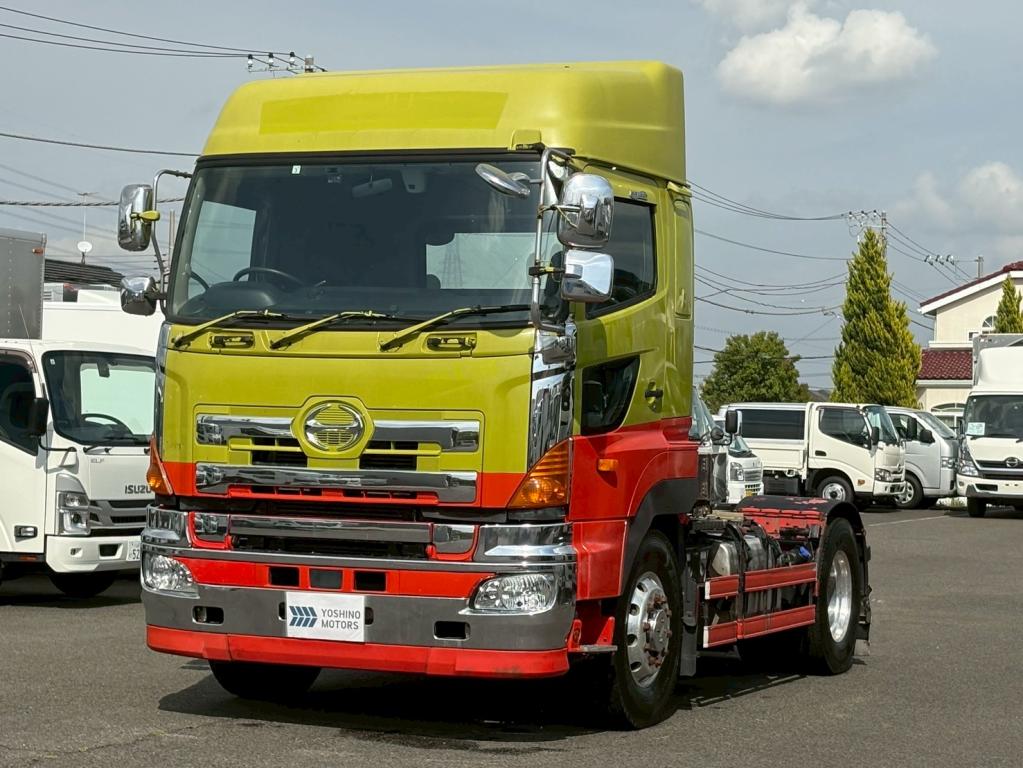 日野 プロフィア QPG-SH1EEDG(2WD)の写真1