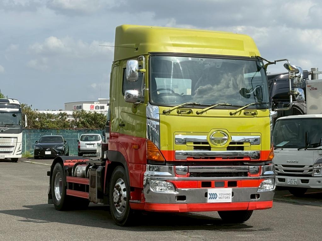 日野 プロフィア QPG-SH1EEDG(2WD)の写真2