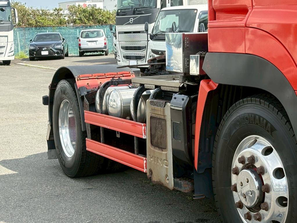 日野 プロフィア QPG-SH1EEDG(2WD)の写真5