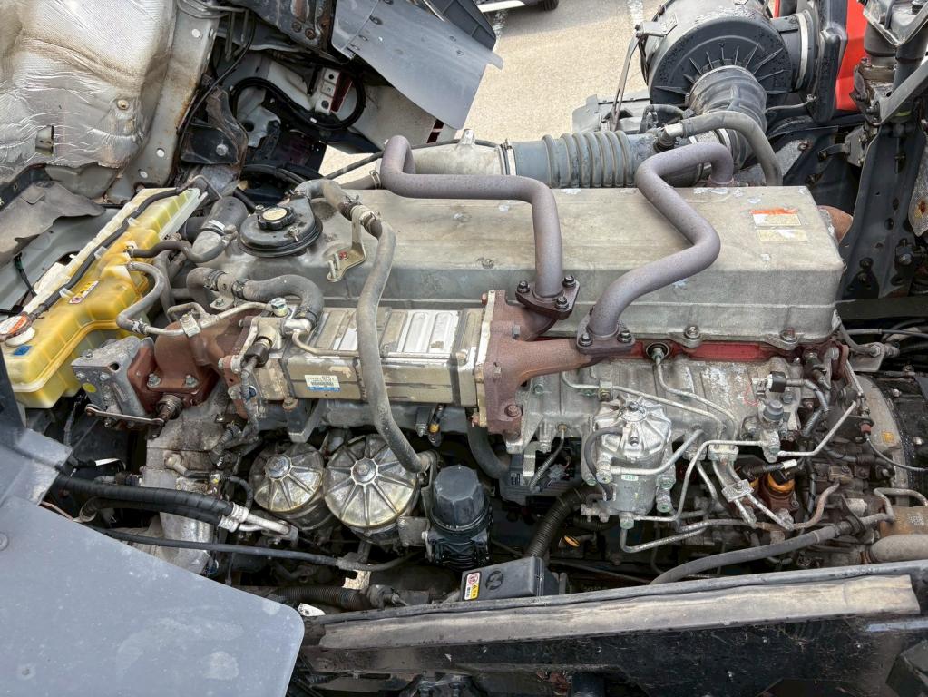 日野 プロフィア QPG-SH1EEDG(2WD)の写真19