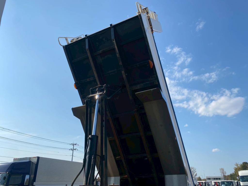 ＵＤ クオン 2PG-CW5AL(6x4)の写真13