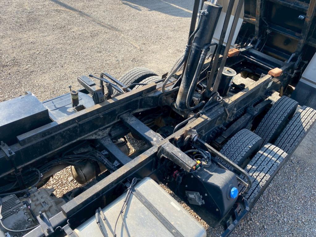 ＵＤ クオン 2PG-CW5AL(6x4)の写真15