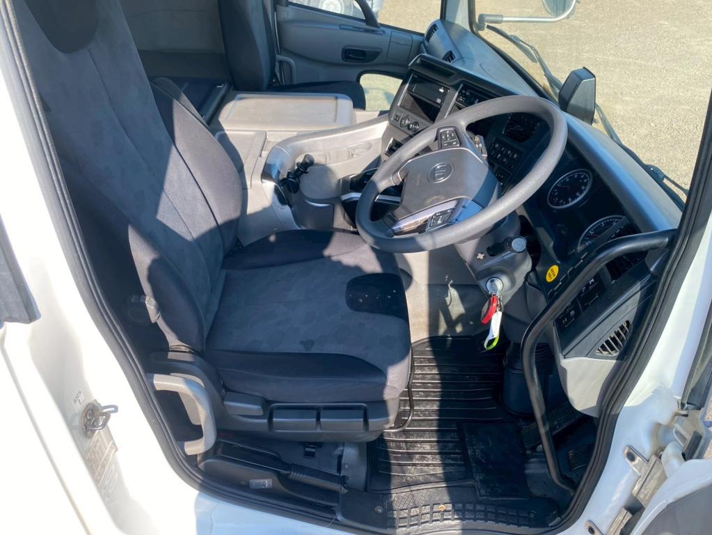 ＵＤ クオン 2PG-CW5AL(6x4)の写真21