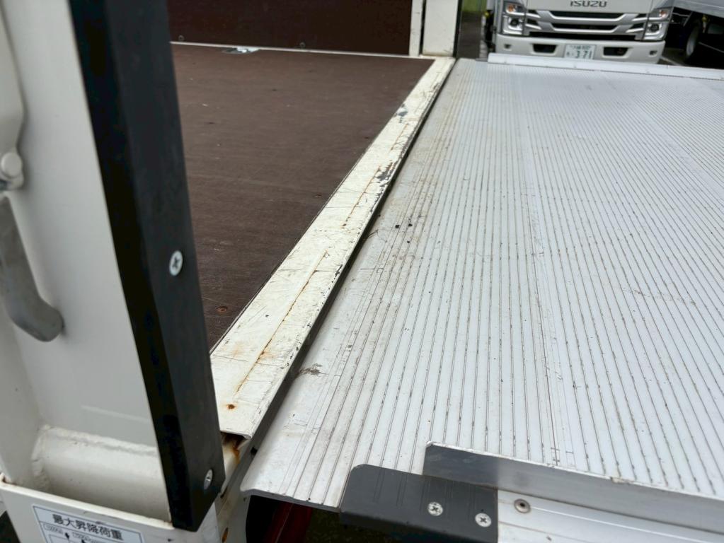 日野 デュトロ 2KG-XZU712M(2WD)の写真13