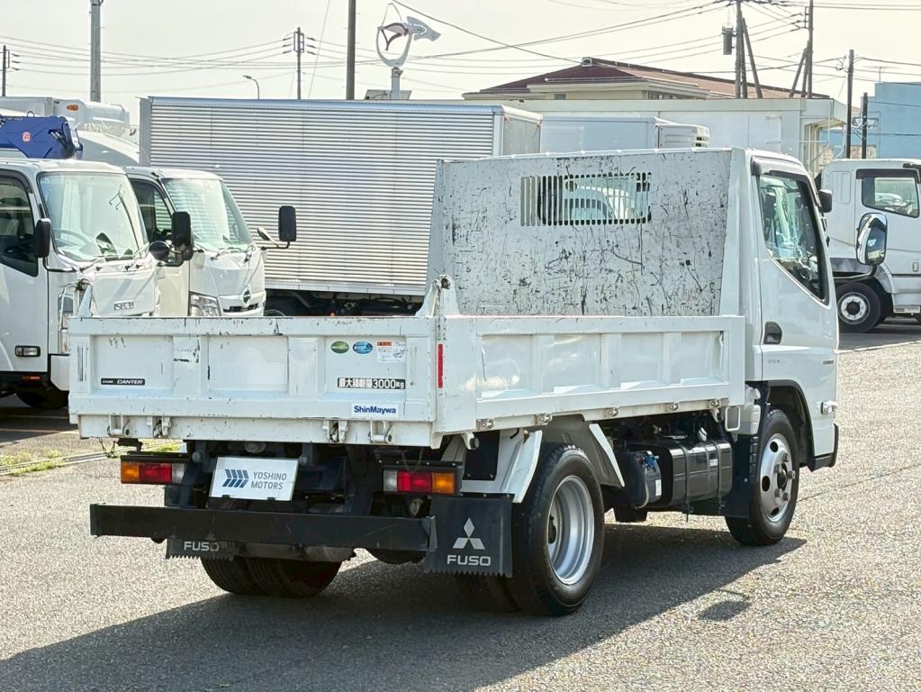 三菱 キャンター 2RG-FBA60(2WD)の写真4