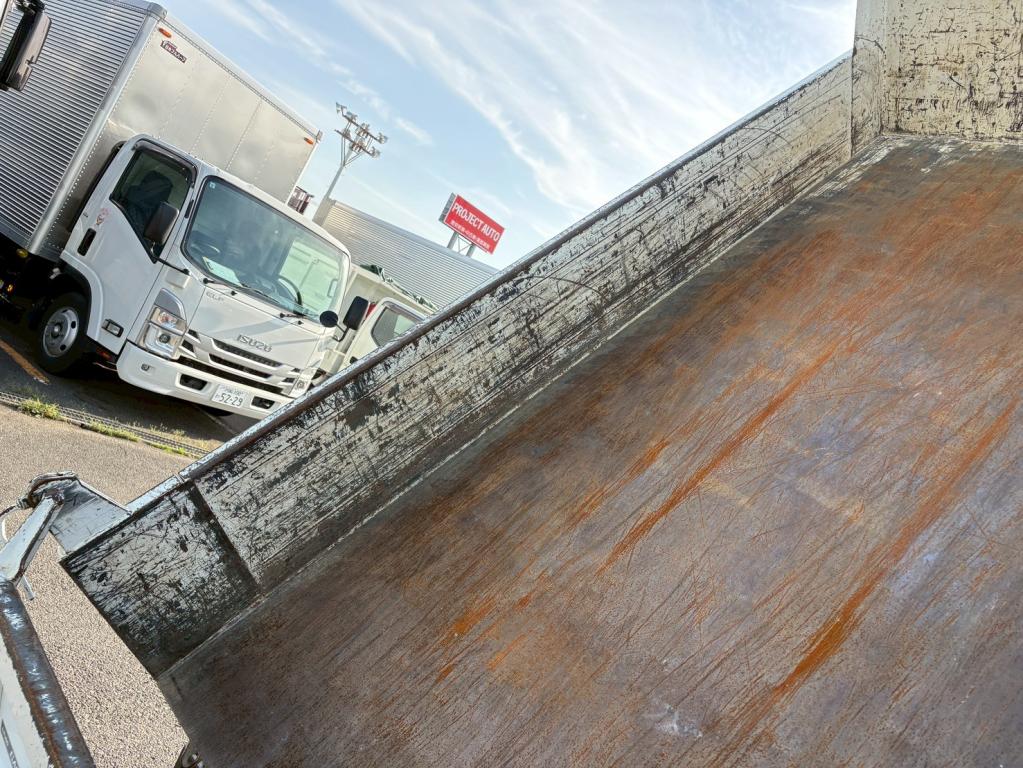 三菱 キャンター 2RG-FBA60(2WD)の写真9