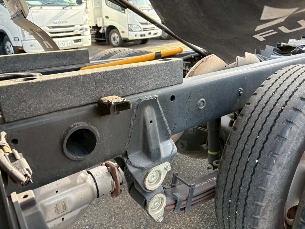 三菱 キャンター 2RG-FBA60(2WD)の写真16