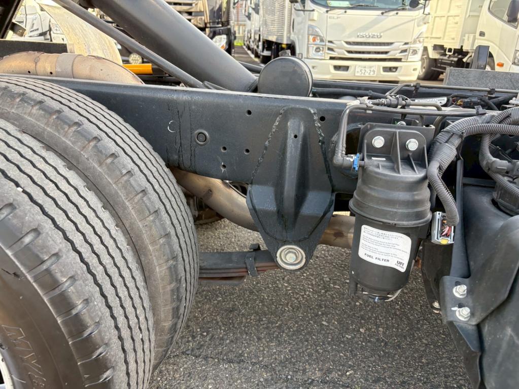 三菱 キャンター 2RG-FBA60(2WD)の写真17