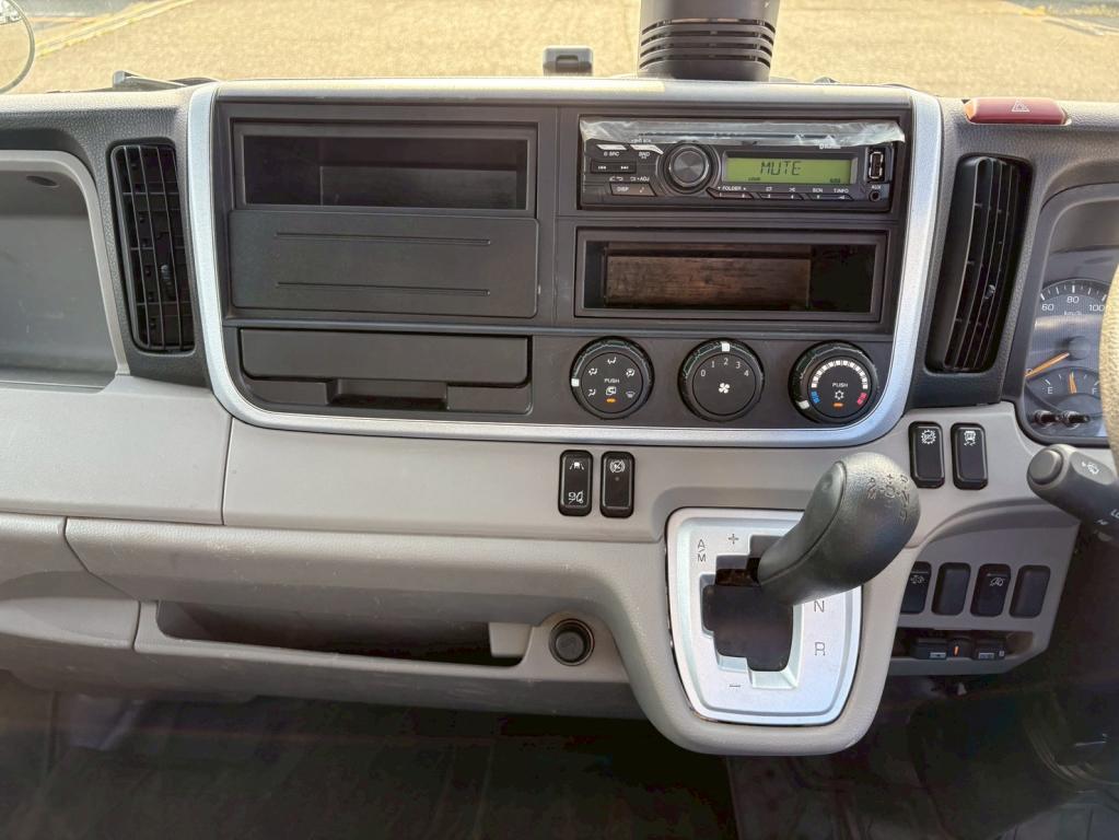 三菱 キャンター 2RG-FBA60(2WD)の写真22