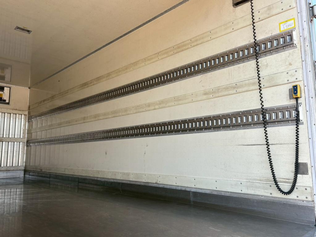 三菱 ファイター TKG-FK64F(2WD)の写真10