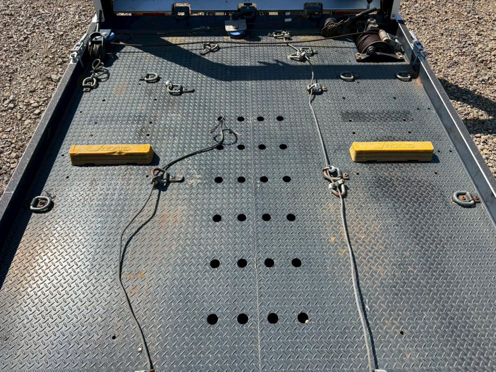 いすゞ エルフ 2RG-NPR88AN(2WD)の写真9