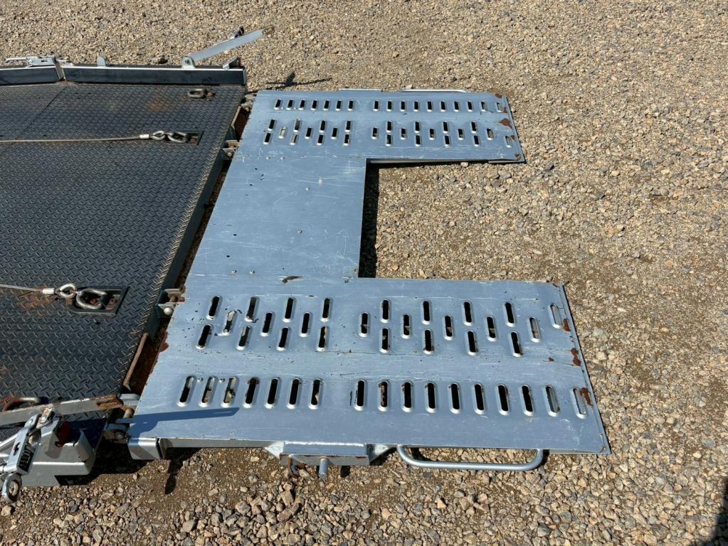 いすゞ エルフ 2RG-NPR88AN(2WD)の写真12