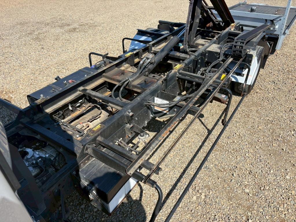 いすゞ エルフ 2RG-NPR88AN(2WD)の写真13