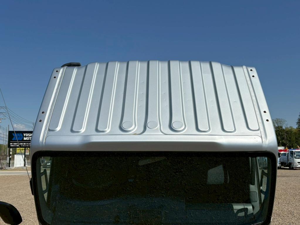 いすゞ エルフ 2RG-NPR88AN(2WD)の写真20