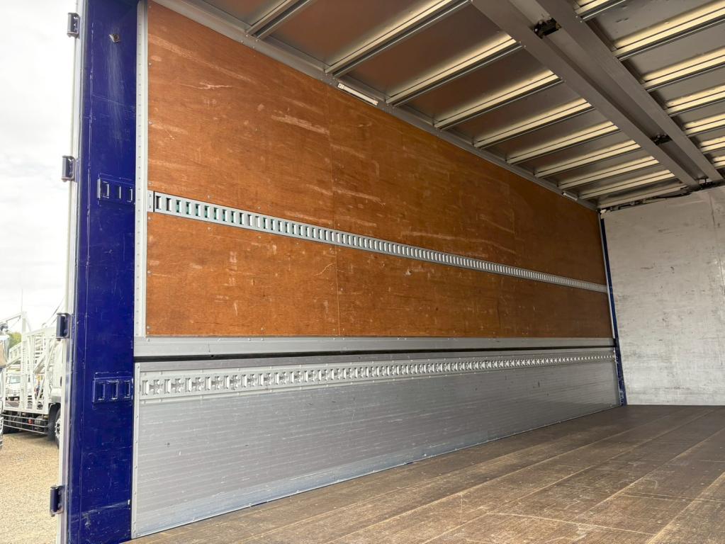 日野 レンジャー 2PG-FD2ABG(2WD)の写真9