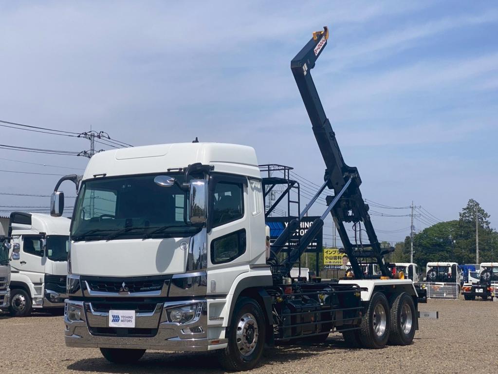 三菱 スーパーグレート 2KG-FV70HY(6x4)の写真1