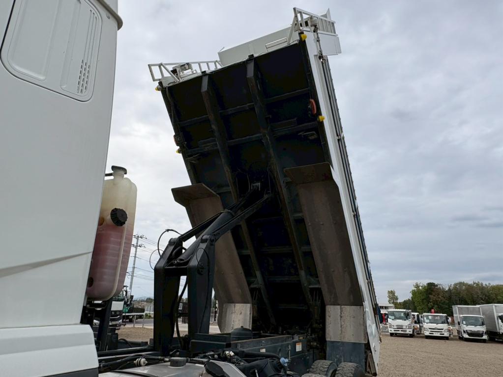 三菱 スーパーグレート 2KG-FV70HX(6x4)の写真13