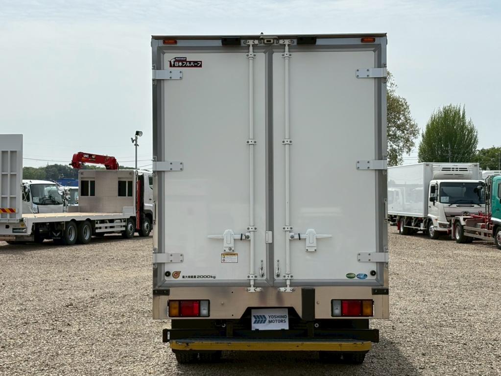 いすゞ エルフ 2RG-NMR88AN(2WD)の写真12