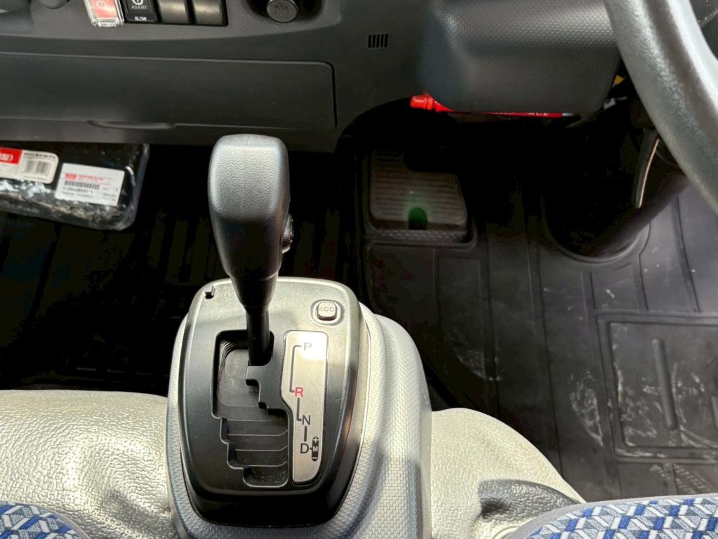 いすゞ エルフ 2RG-NMR88AN(2WD)の写真23