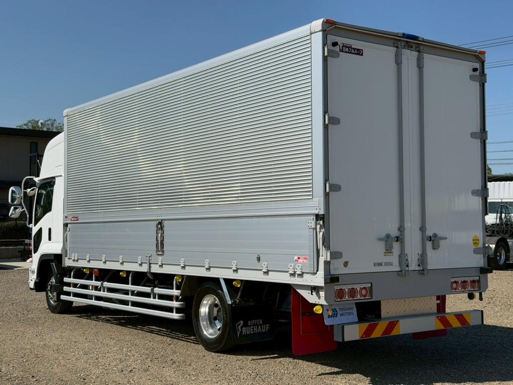 いすゞ フォワード 2RG-FTR90V4(2WD)の写真3