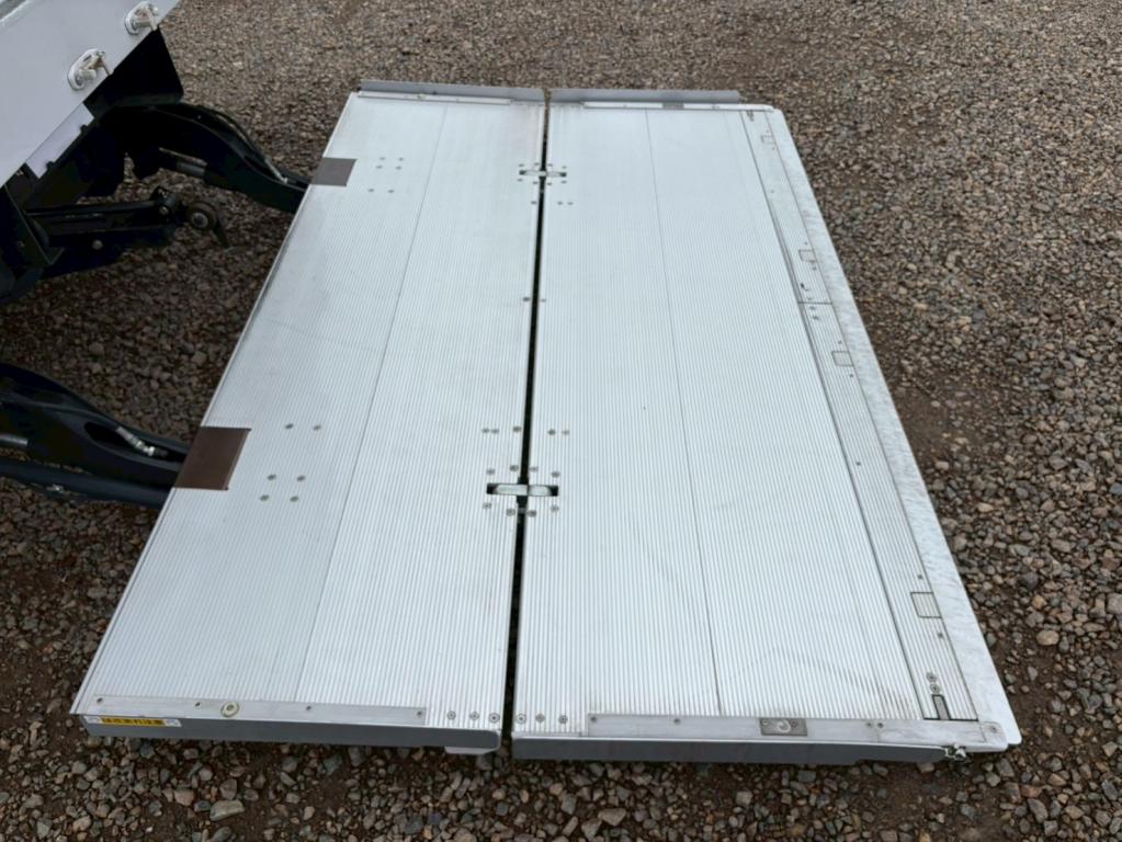 日野 レンジャー 2KG-FD2ABG(2WD)の写真12