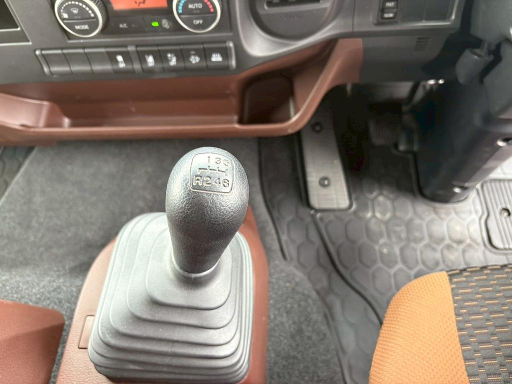 日野 レンジャー 2KG-FD2ABG(2WD)の写真23