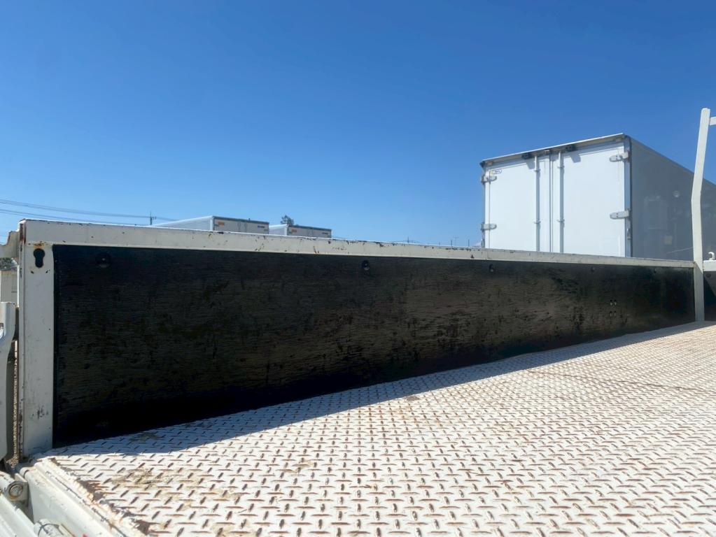 三菱 キャンター TPG-FEB80(2WD)の写真9