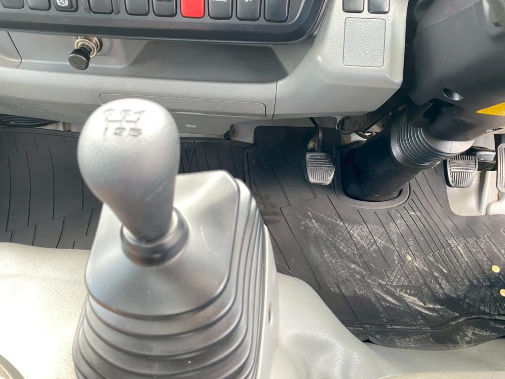 日野 デュトロ TKG-XZU620T(2WD)の写真23