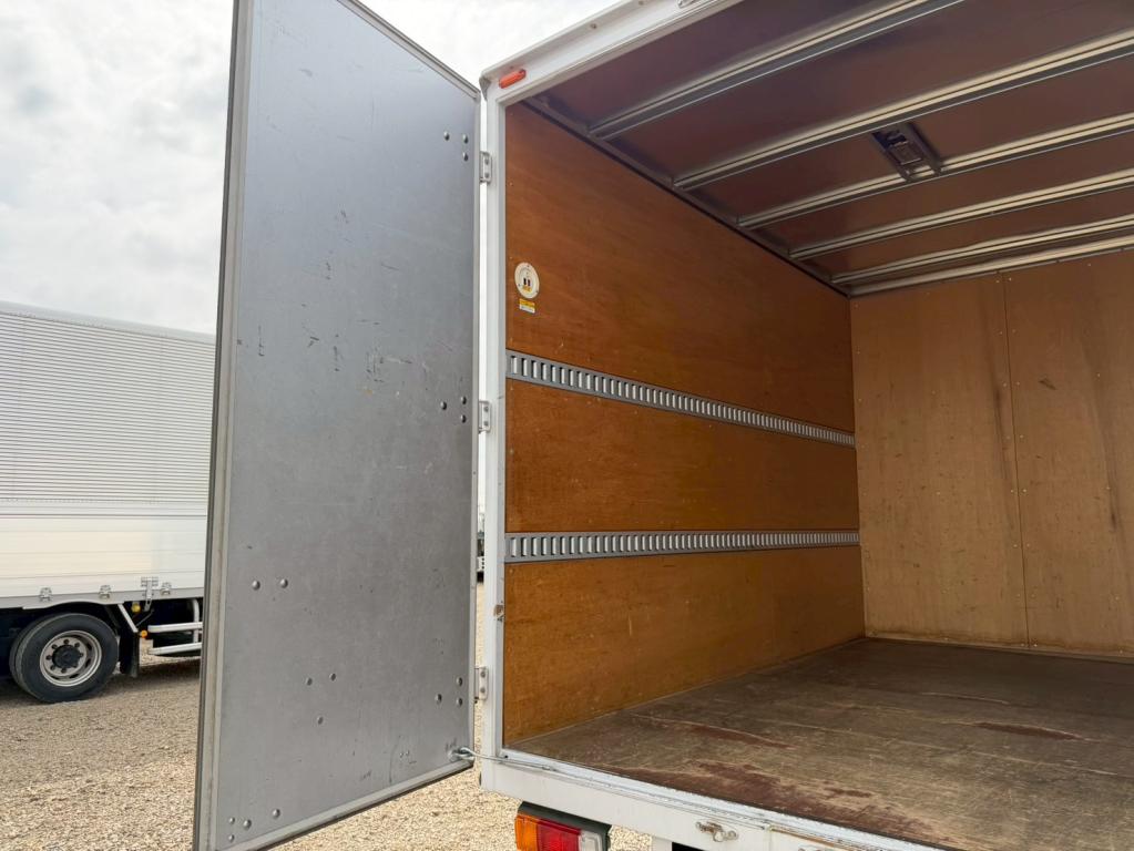 日野 デュトロ 2RG-XZC605M(2WD)の写真9