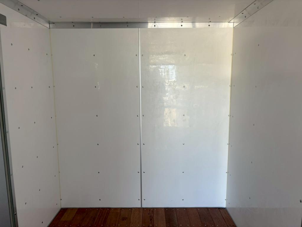 三菱 キャンター 2RG-FEAV0(2WD)の写真7