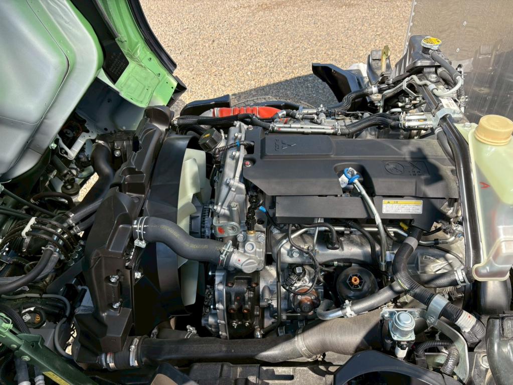 三菱 キャンター 2RG-FEAV0(2WD)の写真18