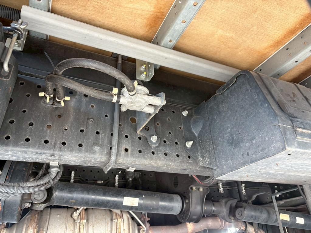 いすゞ エルフ TPG-NPR85AN(2WD)の写真16