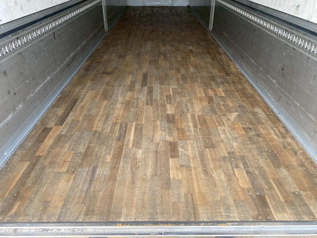 日野 プロフィア 2DG-FW1EHG(8x4)の写真8