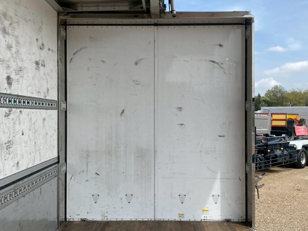 日野 プロフィア 2DG-FW1EHG(8x4)の写真13