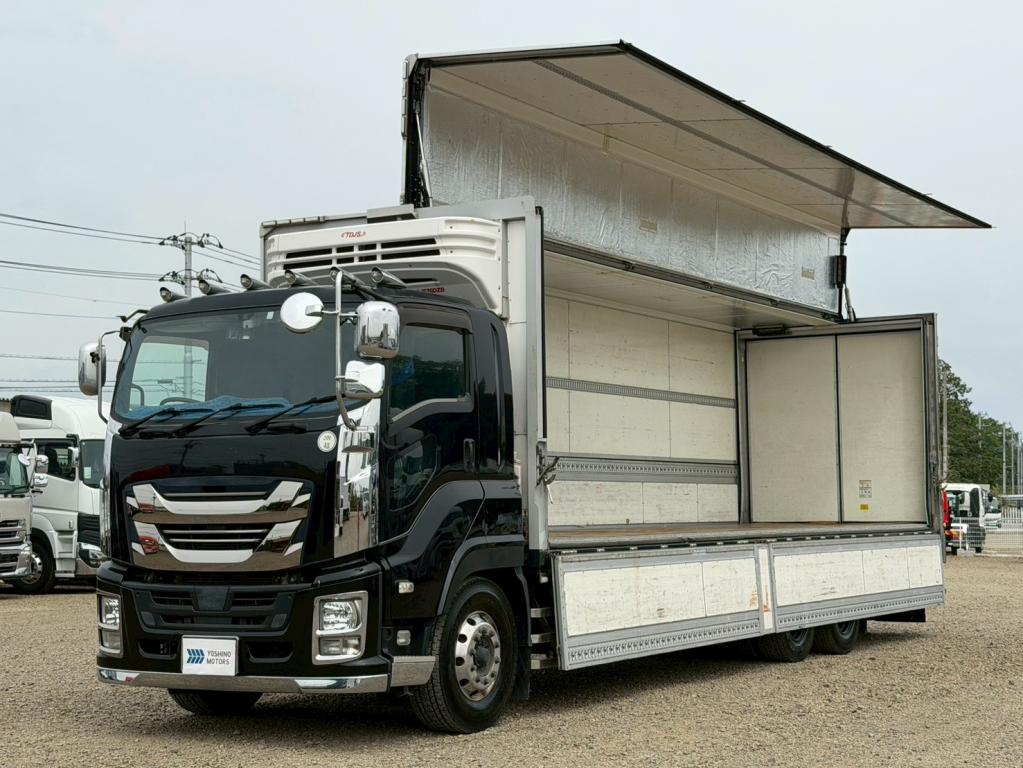 いすゞ ギガ QKG-CYL77B(6x2)の写真13