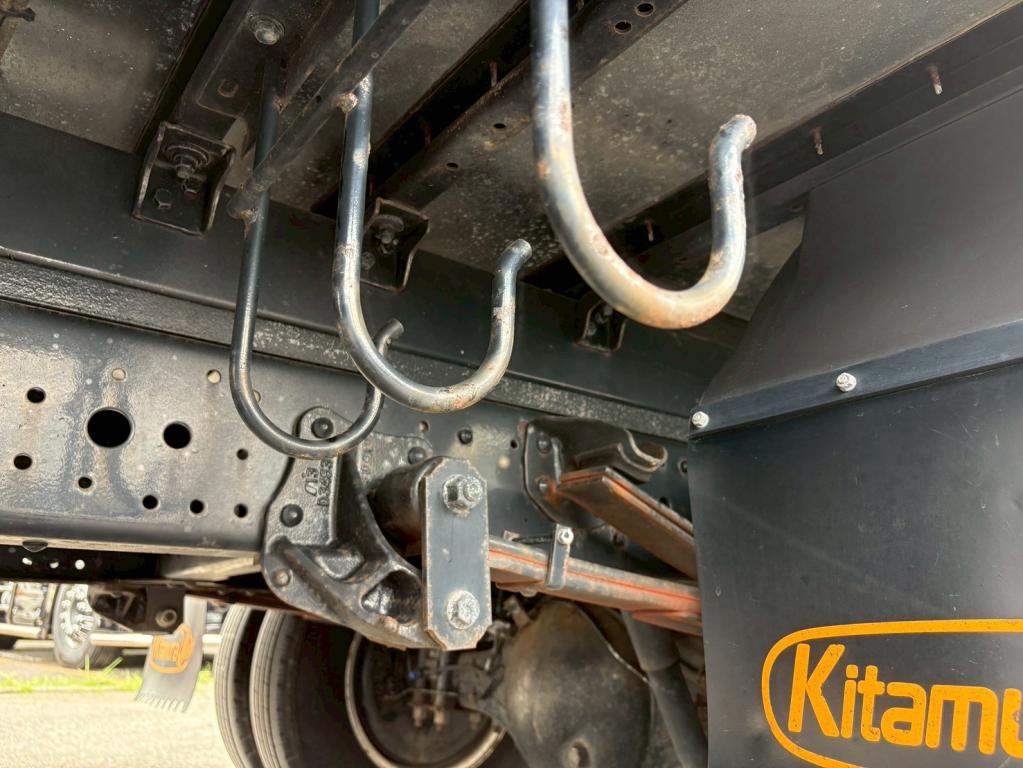 いすゞ エルフ TRG-NPR85AN(2WD)の写真15