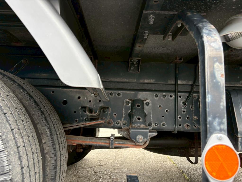 いすゞ エルフ TRG-NPR85AN(2WD)の写真16