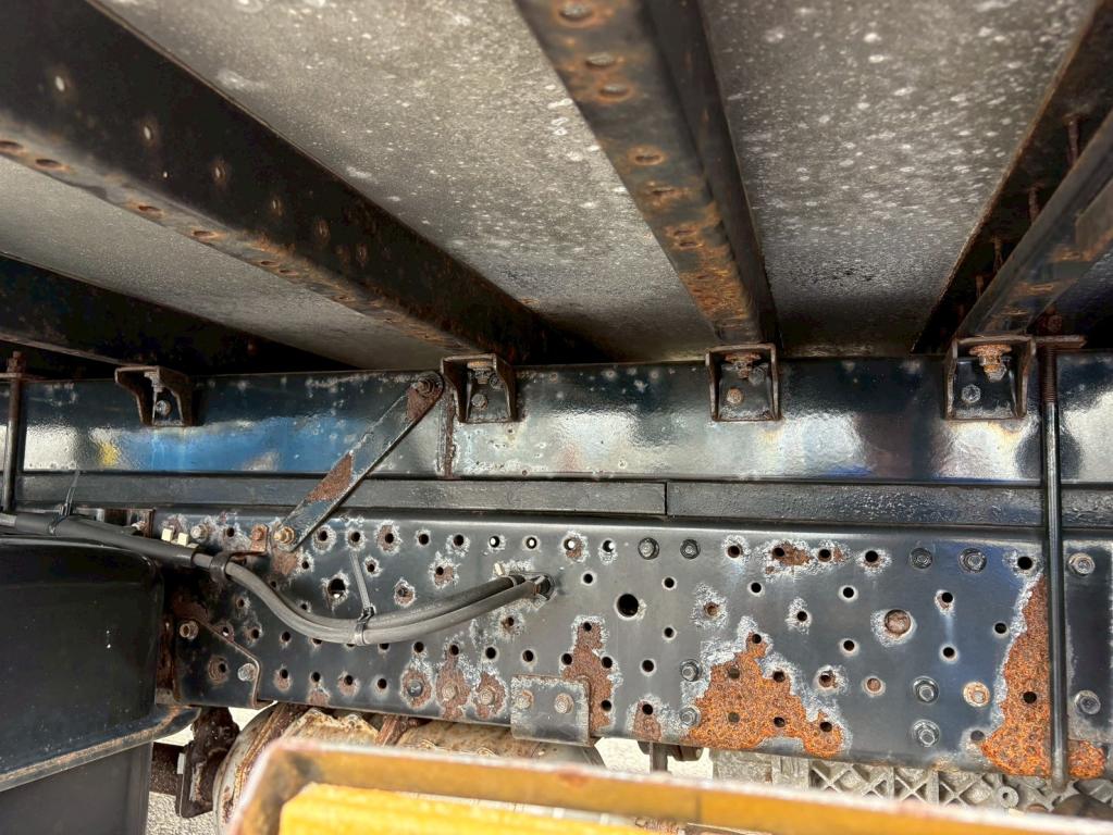 いすゞ エルフ TRG-NPR85AN(2WD)の写真17