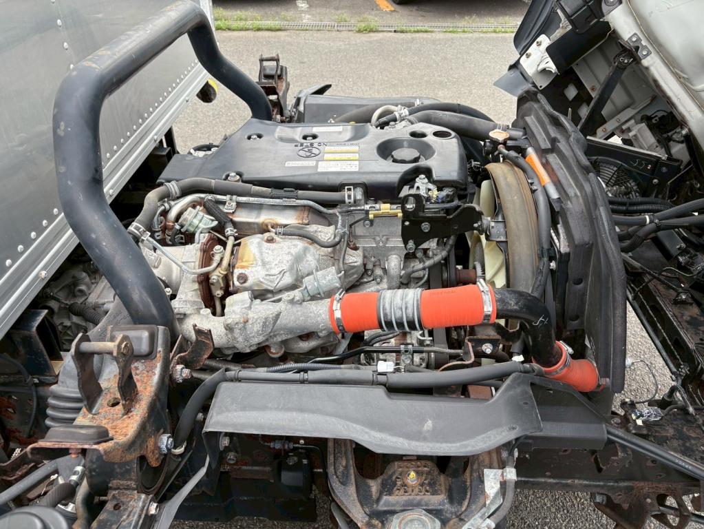 いすゞ エルフ TRG-NPR85AN(2WD)の写真19