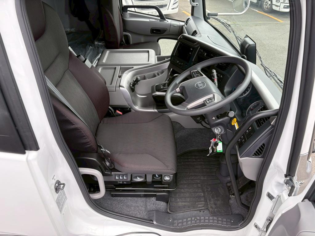 UD クオン 2RG-CG5FA(8x4)の写真21