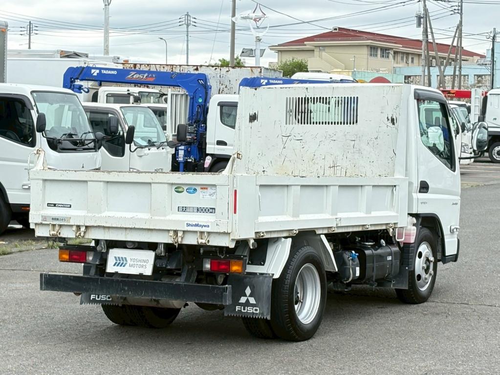 三菱 キャンター 2RG-FBA60(2WD)の写真4