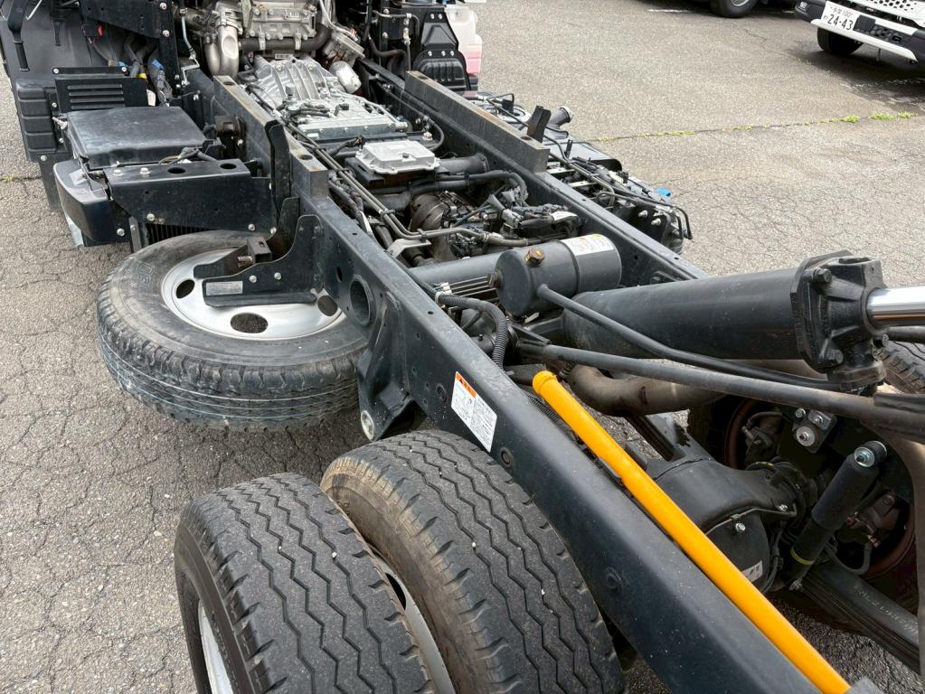 三菱 キャンター 2RG-FBA60(2WD)の写真15