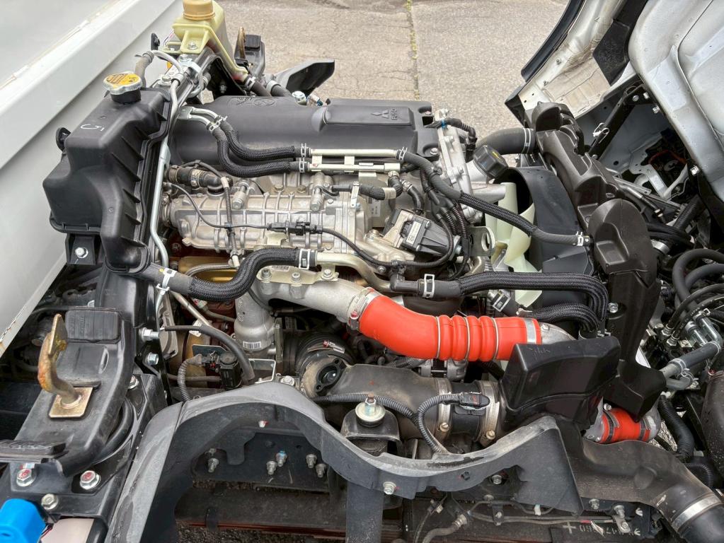 三菱 キャンター 2RG-FBA60(2WD)の写真19