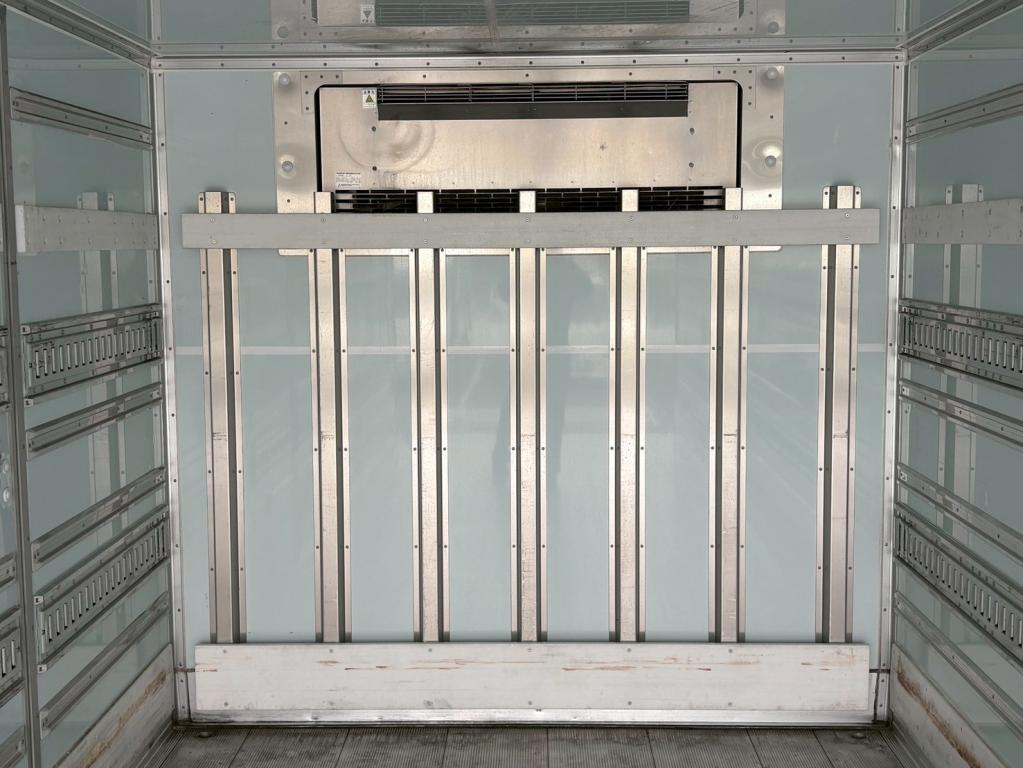 日野 レンジャー 2KG-FC2ABG(2WD)の写真7