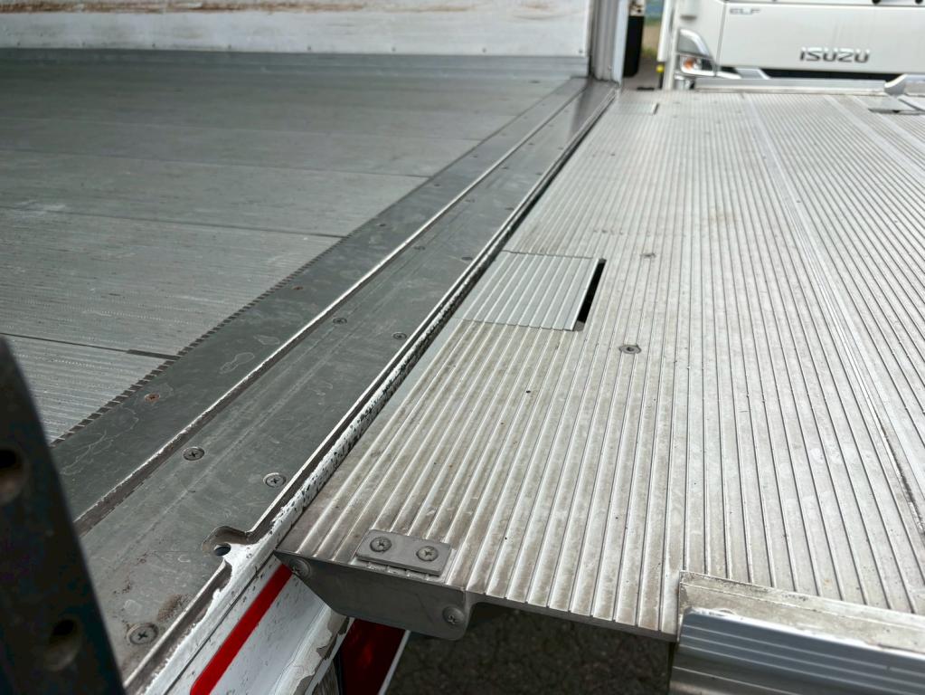 日野 レンジャー 2KG-FC2ABG(2WD)の写真13