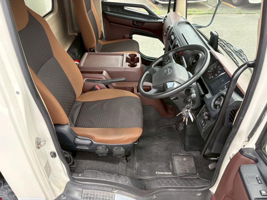 日野 レンジャー 2KG-FC2ABG(2WD)の写真21