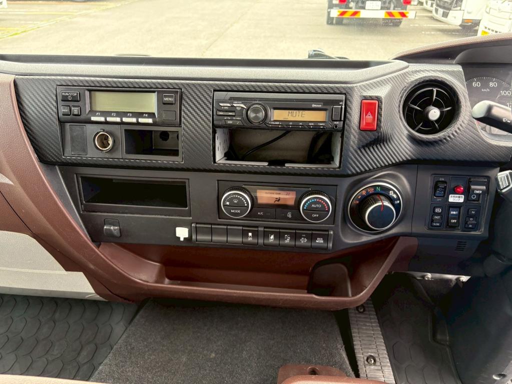 日野 レンジャー 2KG-FC2ABG(2WD)の写真22